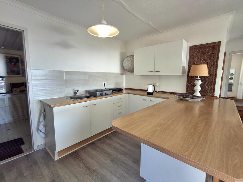 2 Bedroom Property for Sale in Hannasbaai Western Cape